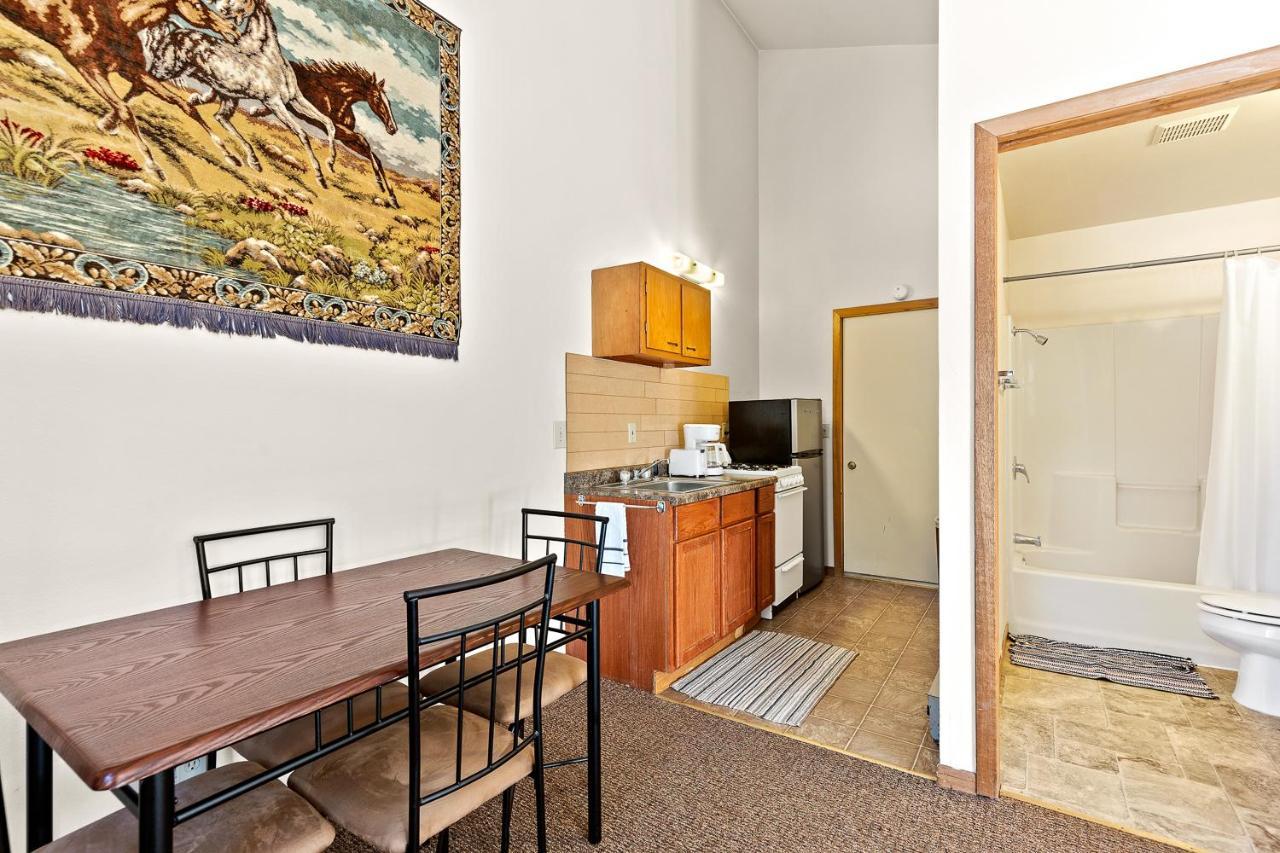 Harney Camp Cabins 希尔城 外观 照片
